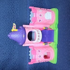 Vintage Fisher-Price Little People Castle